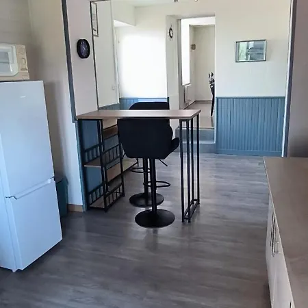 La Haute * شوفيني