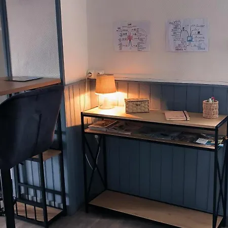 La Haute شوفيني